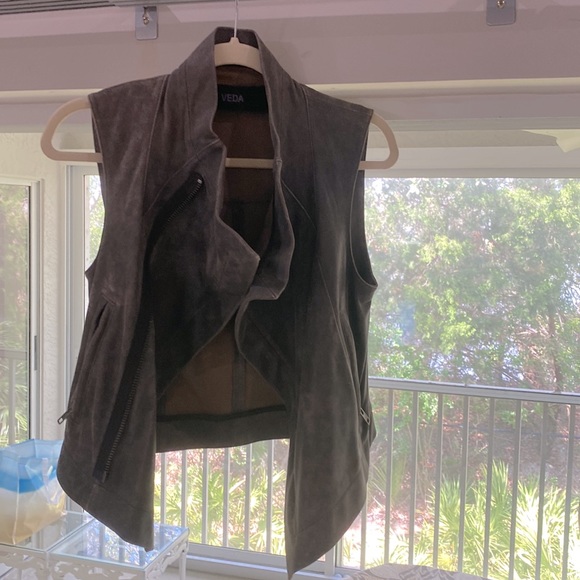 Veda olive distressed leather vest - Picture 5 of 6